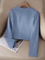 ⁦معطف نسائي كلاسيك بجيوب⁩ - الصورة ⁦39⁩