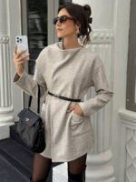 ⁦معطف صوفي بسيط مع ياقة وجيوب⁩ - الصورة ⁦5⁩