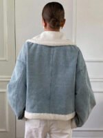 ⁦معطف جينز قصير مبطن بفرو⁩ - الصورة ⁦6⁩