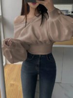 ⁦بلوزة ذات ياقة مدببة أكمام طويلة⁩ - الصورة ⁦15⁩