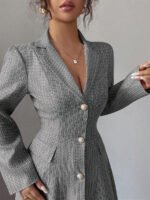 ⁦فستان طويل رسمي بياقة وأكمام طويلة⁩ - الصورة ⁦11⁩