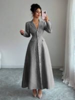 ⁦فستان طويل رسمي بياقة وأكمام طويلة⁩ - الصورة ⁦14⁩