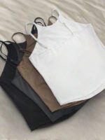 ⁦مجموعة قطنية من البيزك توب بحمالات⁩ - الصورة ⁦3⁩