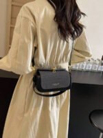 ⁦حقيبة نسائية انيقة بألوان موحدة⁩ - الصورة ⁦16⁩