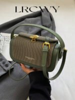 ⁦حقيبة نسائية انيقة بألوان موحدة⁩ - الصورة ⁦21⁩