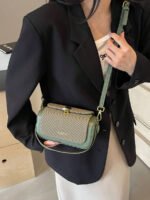 ⁦حقيبة نسائية انيقة بألوان موحدة⁩ - الصورة ⁦23⁩