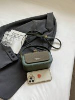 ⁦حقيبة نسائية انيقة بألوان موحدة⁩ - الصورة ⁦28⁩