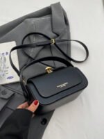 ⁦حقيبة نسائية انيقة بألوان موحدة⁩ - الصورة ⁦39⁩