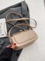 ⁦حقيبة نسائية انيقة بألوان موحدة⁩ - الصورة ⁦48⁩