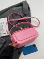 ⁦حقيبة نسائية انيقة بألوان موحدة⁩ - الصورة ⁦69⁩