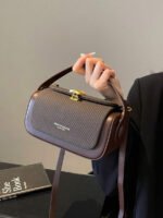 ⁦حقيبة نسائية انيقة بألوان موحدة⁩ - الصورة ⁦80⁩