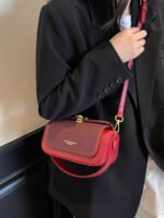 ⁦حقيبة نسائية انيقة بألوان موحدة⁩ - الصورة ⁦89⁩