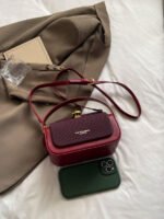 ⁦حقيبة نسائية انيقة بألوان موحدة⁩ - الصورة ⁦92⁩