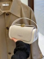 ⁦حقيبة نسائية انيقة بألوان موحدة⁩ - الصورة ⁦97⁩