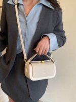 ⁦حقيبة نسائية انيقة بألوان موحدة⁩ - الصورة ⁦99⁩