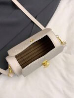 ⁦حقيبة نسائية انيقة بألوان موحدة⁩ - الصورة ⁦100⁩