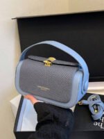 ⁦حقيبة نسائية انيقة بألوان موحدة⁩ - الصورة ⁦103⁩