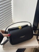 ⁦حقيبة نسائية انيقة بألوان موحدة⁩ - الصورة ⁦120⁩