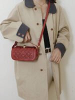 ⁦حقيبة نسائية انيقة بألوان موحدة⁩ - الصورة ⁦141⁩