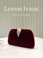 ⁦حقيبة سوارية مزينة باللون الذهبي⁩ - الصورة ⁦11⁩