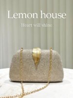 ⁦حقيبة سوارية مزينة باللون الذهبي⁩ - الصورة ⁦23⁩