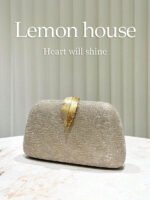 ⁦حقيبة سوارية مزينة باللون الذهبي⁩ - الصورة ⁦25⁩