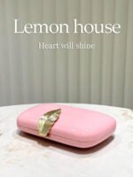 ⁦حقيبة سوارية مزينة باللون الذهبي⁩ - الصورة ⁦41⁩