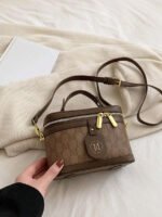 ⁦حقيبة كتف نسائية جلد اصطناعي سعة كبيرة⁩ - الصورة ⁦14⁩