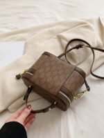 ⁦حقيبة كتف نسائية جلد اصطناعي سعة كبيرة⁩ - الصورة ⁦15⁩