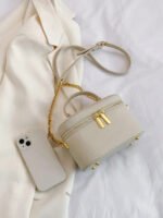 ⁦حقيبة كتف نسائية جلد اصطناعي سعة كبيرة⁩ - الصورة ⁦20⁩