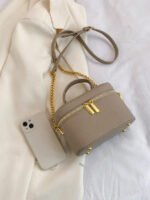 ⁦حقيبة كتف نسائية جلد اصطناعي سعة كبيرة⁩ - الصورة ⁦35⁩