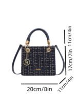 ⁦حقيبة يد سعة كبيرة ذات تفاصيل رقيقة⁩ - الصورة ⁦4⁩