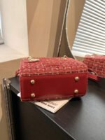 ⁦حقيبة يد سعة كبيرة ذات تفاصيل رقيقة⁩ - الصورة ⁦44⁩