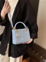 ⁦حقيبة يد سعة كبيرة ذات تفاصيل رقيقة⁩ - الصورة ⁦57⁩