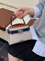 حقيبة يد صغيرة كلاسيك