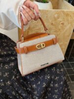 ⁦حقيبة يد صغيرة كلاسيك⁩ - الصورة ⁦8⁩