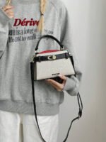 ⁦حقيبة يد صغيرة كلاسيك⁩ - الصورة ⁦23⁩