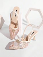 ⁦صنادل نسائية مزينة بالتطريز والدانتيل⁩ - الصورة ⁦35⁩