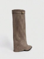 ⁦بوت طويلة بكعب سميك من الجلد المدبوغ⁩ - الصورة ⁦66⁩