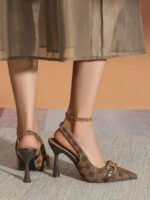 ⁦حذاء كعب عالي بنقشة وحزام كاحل⁩ - الصورة ⁦13⁩