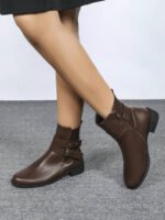 ⁦بوت قصيرة مزودة بكعب سميك⁩ - الصورة ⁦14⁩