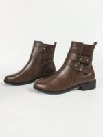 ⁦بوت قصيرة مزودة بكعب سميك⁩ - الصورة ⁦18⁩